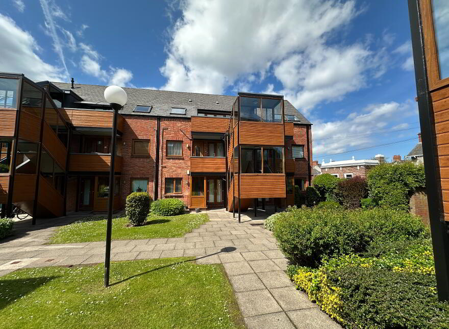 14 Bawnmore Court, Lisburn Road, Belfast, BT9 6LS photo