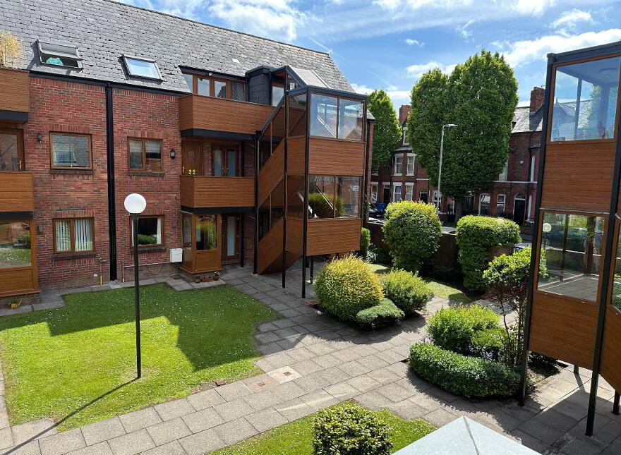 14 Bawnmore Court, Lisburn Road, Belfast, BT9 6LS