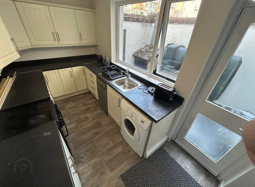 13 Agincourt Avenue, Holylands, Belfast, BT7 1QA