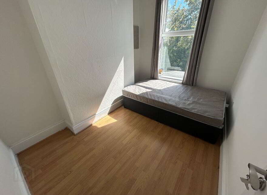 13 Agincourt Avenue, Holylands, Belfast, BT7 1QA
