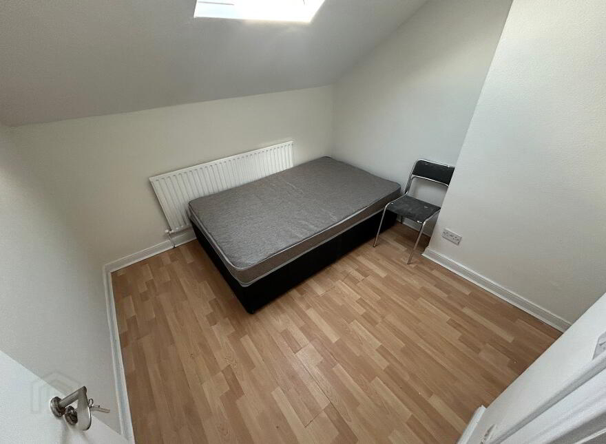 13 Agincourt Avenue, Holylands, Belfast, BT7 1QA