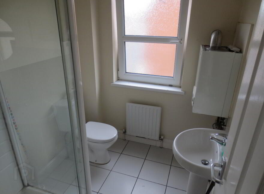 Upstairs Apartment, 53E Agincourt Avenue, University Quarter!, Belfast, BT7 1QA