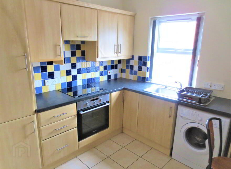 Upstairs Apartment, 53E Agincourt Avenue, University Quarter!, Belfast, BT7 1QA