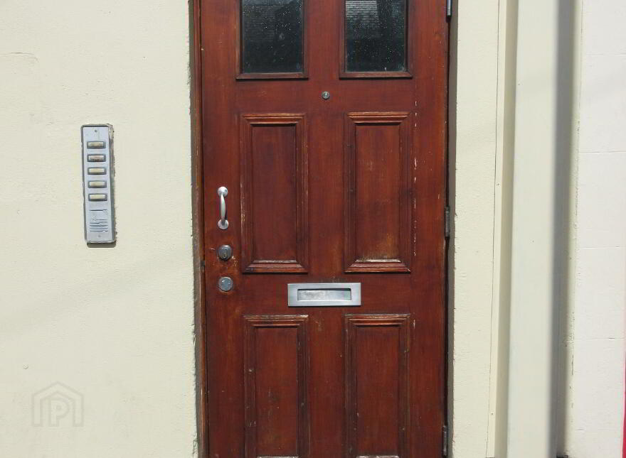 Upstairs Apartment, 53E Agincourt Avenue, University Quarter!, Belfast, BT7 1QA