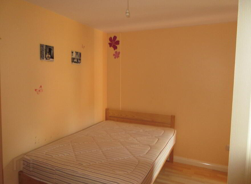 New Build Apartment, 76b Rugby Avenue, Queens Quarter, Belfast, BT7 1RG