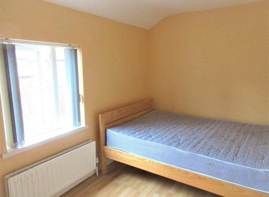 Great Apartment, 66C Rugby Avenue, University Quarter!, Belfast, BT7 1GZ
