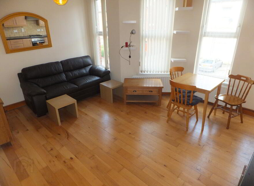 Flat 2, 34 Tates Avenue, Belfast, BT9 7BY