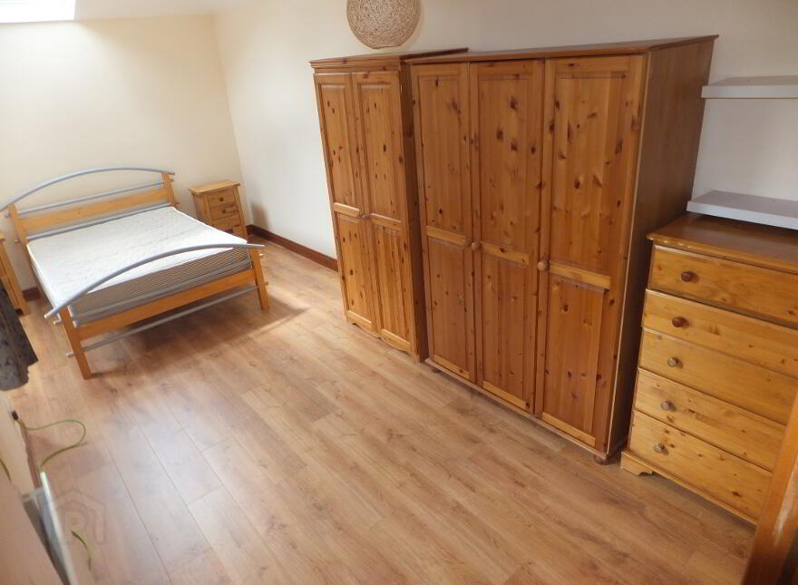 Flat 2, 34 Tates Avenue, Belfast, BT9 7BY