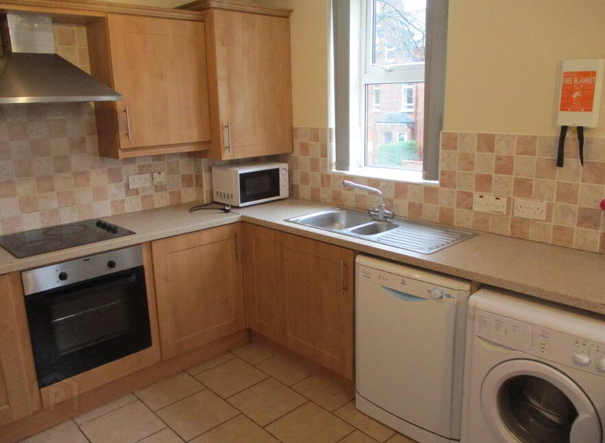 3 Bedroom Apartment, 26B University Avenue, Queens Quarter, Belfast, BT7 1GY