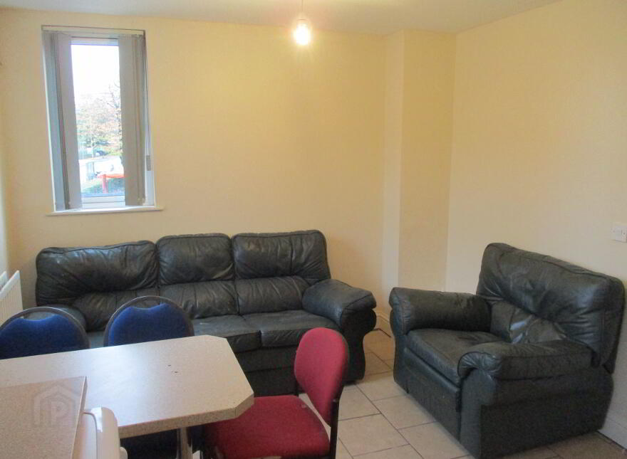 3 Bedroom Apartment, 26B University Avenue, Queens Quarter, Belfast, BT7 1GY