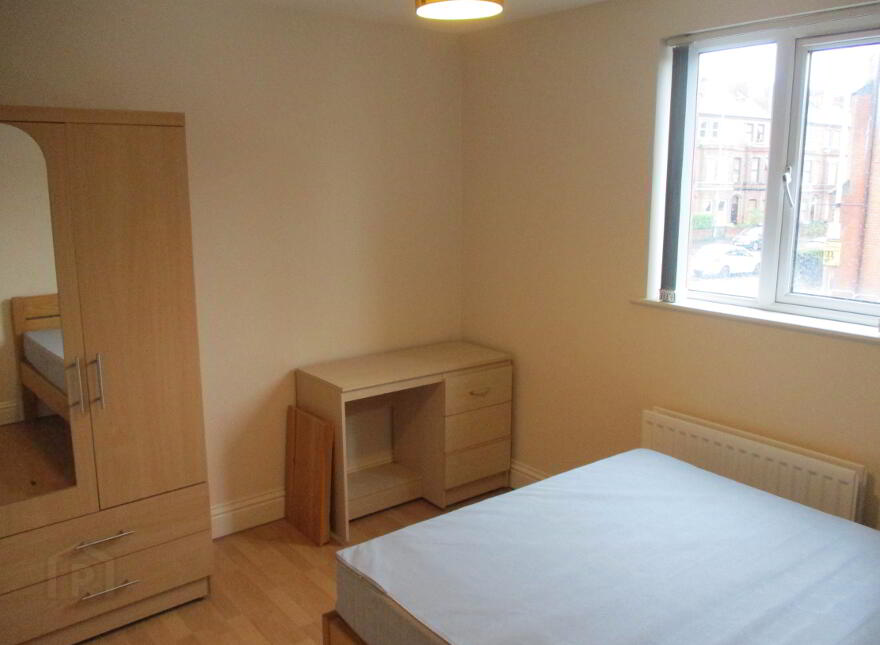3 Bedroom Apartment, 26B University Avenue, Queens Quarter, Belfast, BT7 1GY