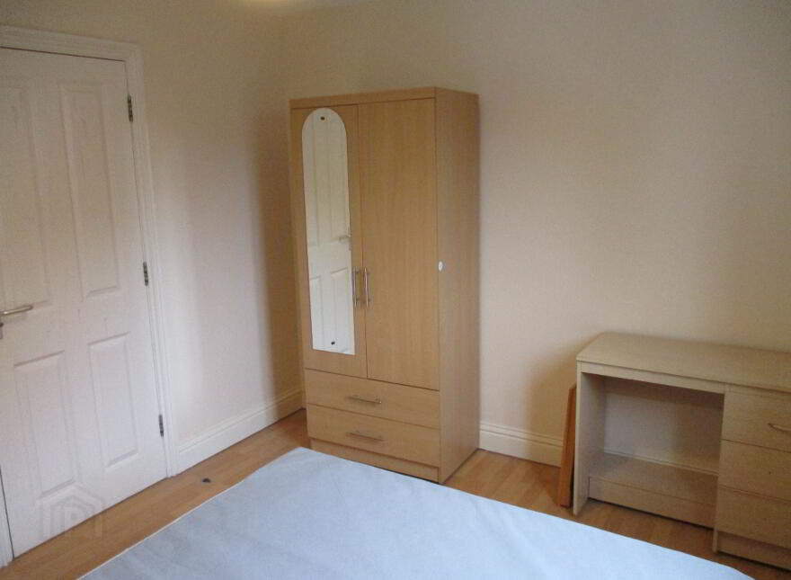 3 Bedroom Apartment, 26B University Avenue, Queens Quarter, Belfast, BT7 1GY