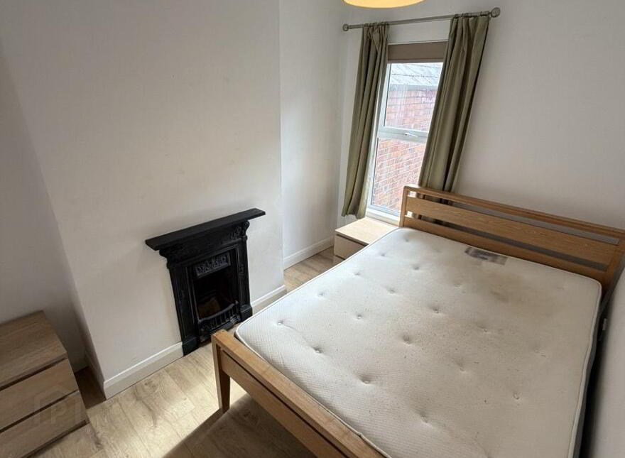 57 Sandhurst Drive, Belfast, BT9 5AZ