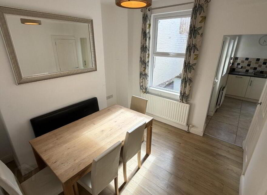 57 Sandhurst Drive, Belfast, BT9 5AZ