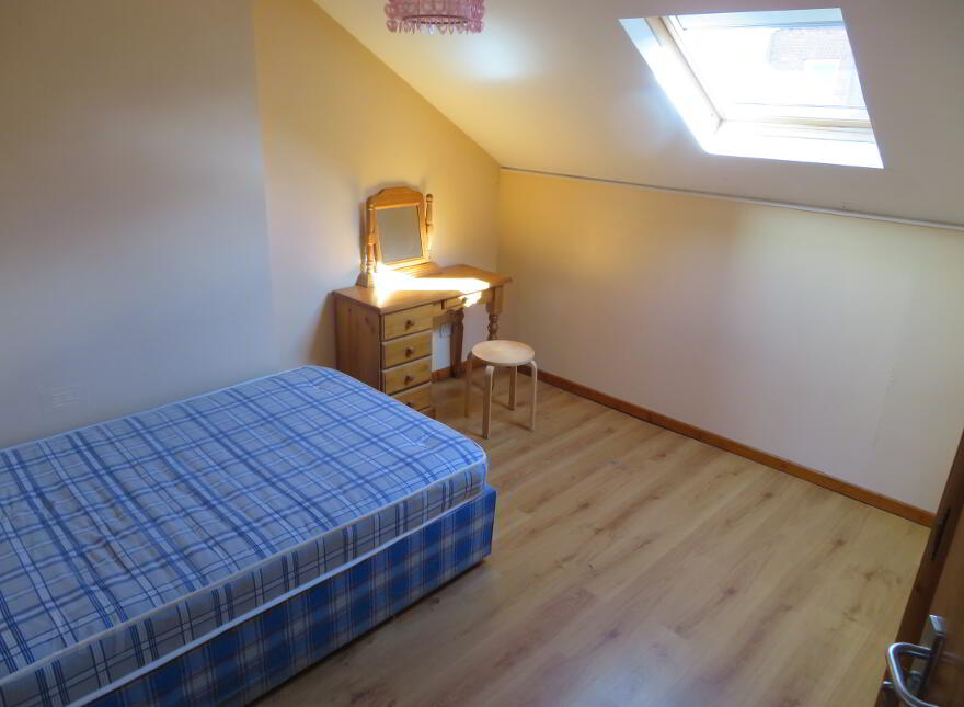 Unit 2, 13 Cameron Street, Botanic, Belfast, BT7 1GU