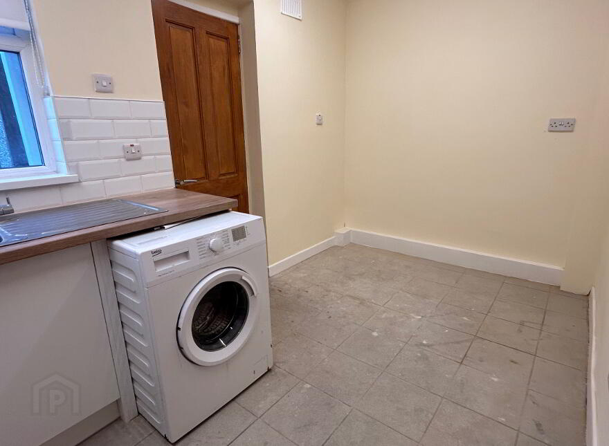 12 Great Northern Street, Lisburn Road, Belfast, BT9 7FJ