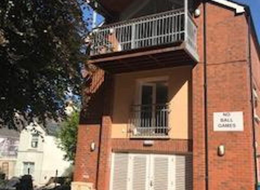 5B Derryvolgie Ave, Belfast, BT9 6FL