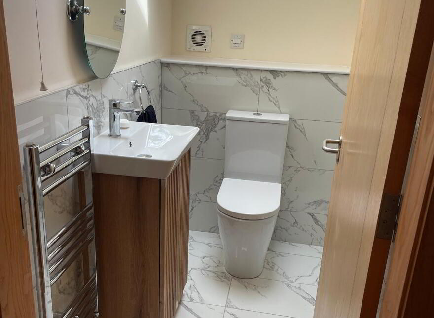 5B Derryvolgie Ave, Belfast, BT9 6FL