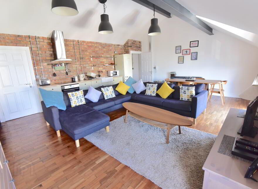 Unit 3, 52 Causeway Street, Loft C, Portrush, BT56 8AD