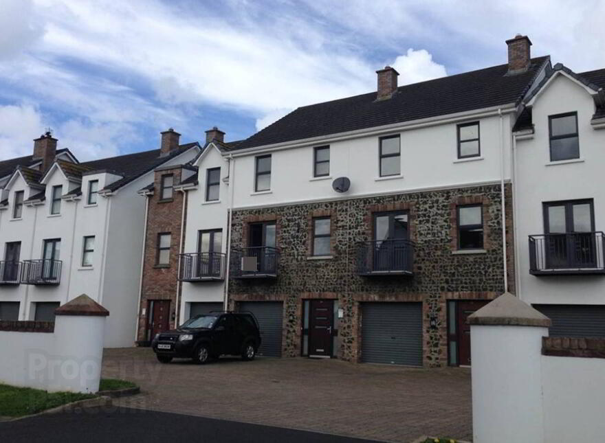 52 Montague Court (student Let), Portstewart, BT55 7TE photo