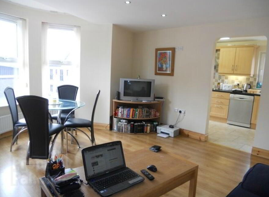 Apt 2, 9 Melrose Street, Lisburn Road, Belfast, BT9 7DL photo