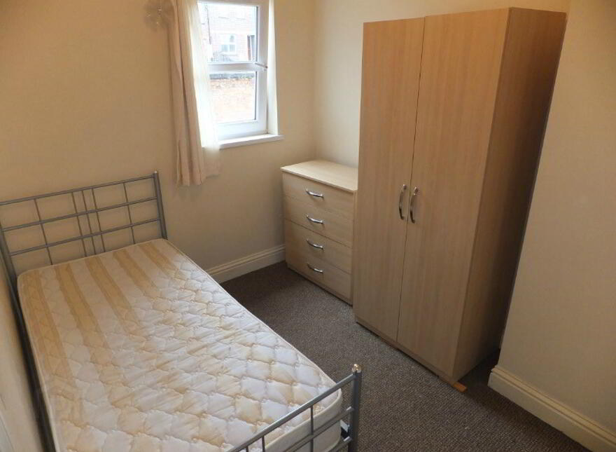 72 Mountcollyer Avenue, Belfast, BT15 3DR