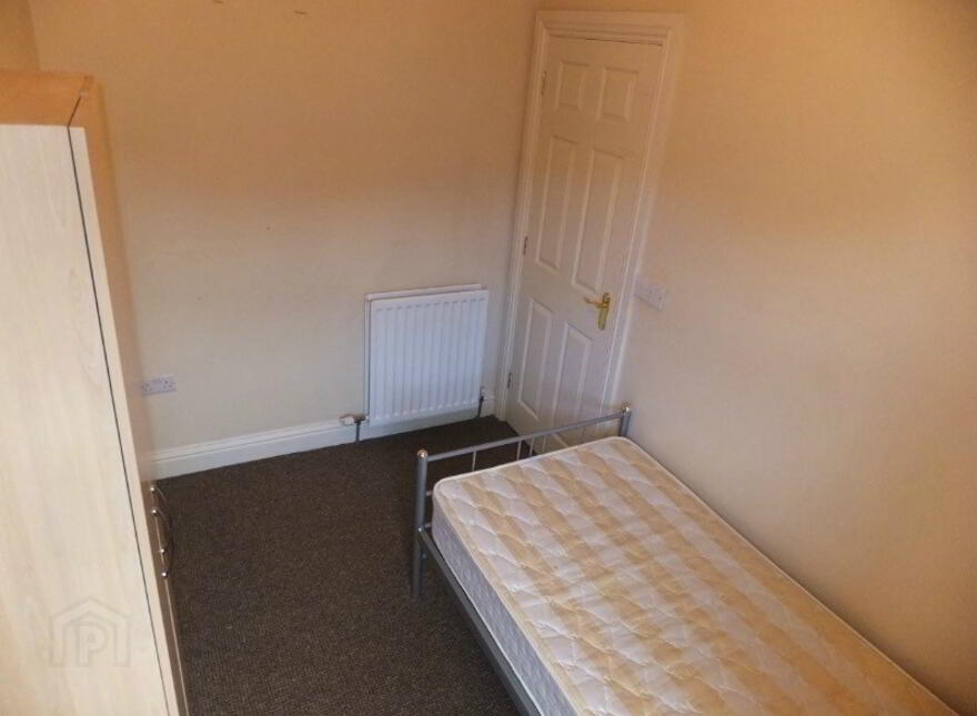 72 Mountcollyer Avenue, Belfast, BT15 3DR