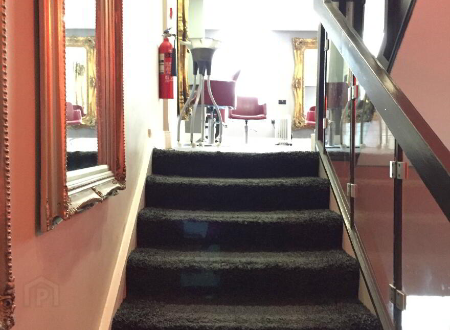 Rent A Chair Station Available, 14 Carlisle Road, Derry, BT48 6JW