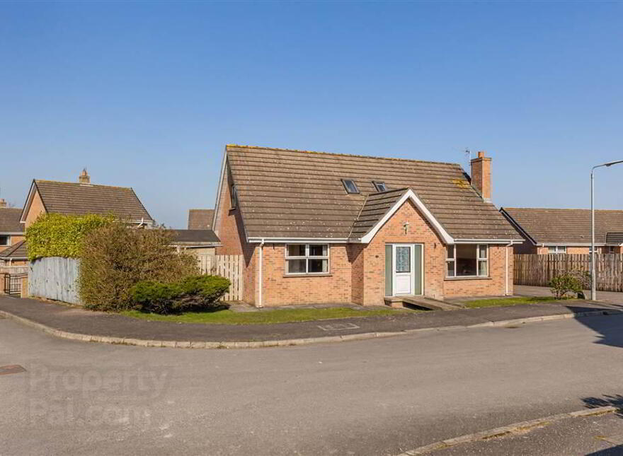 2 Castle Meadows Drive, Carrowdore, BT22 2TT photo