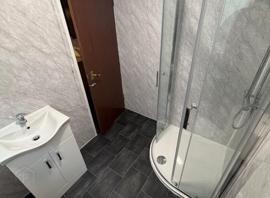 Flat 1, 18 Canterbury Street, Botanic, Belfast, BT7 1LB