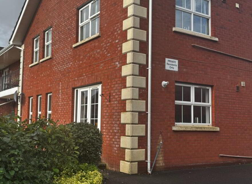 51 Langley Hall, Jordanstown, Newtownabbey, BT37 0FB