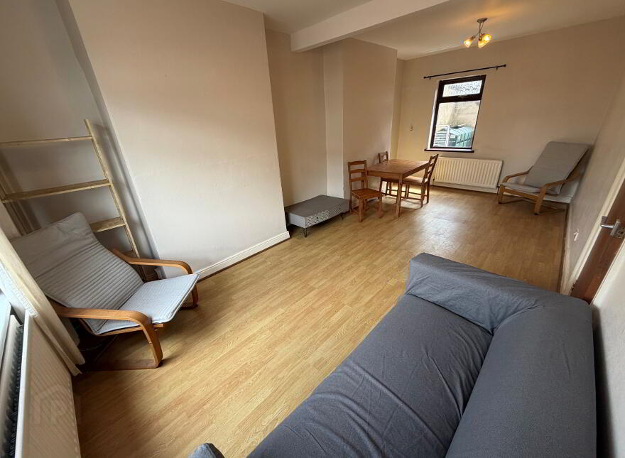17 Pims Avenue, Holywood Road, Belfast, BT4 1PJ