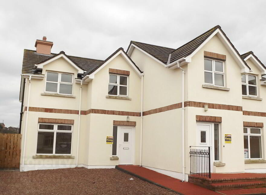 25 Quoile Crescent, Downpatrick, BT30 6GG photo