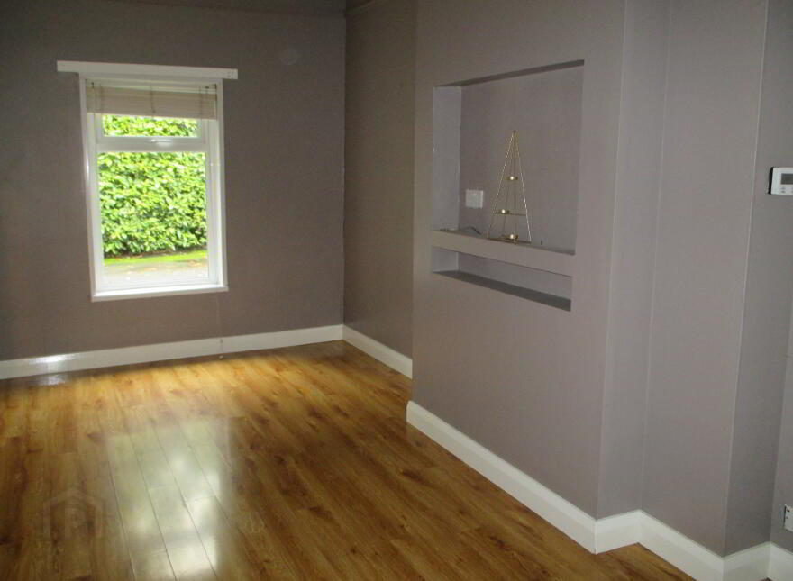Belfast Road, Carrickfergus, BT38 8BU