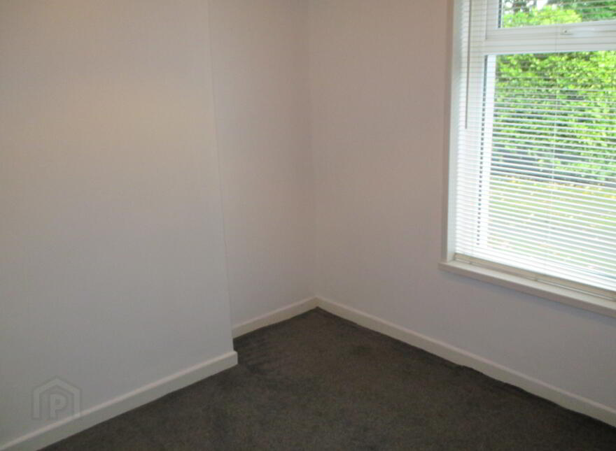 Belfast Road, Carrickfergus, BT38 8BU