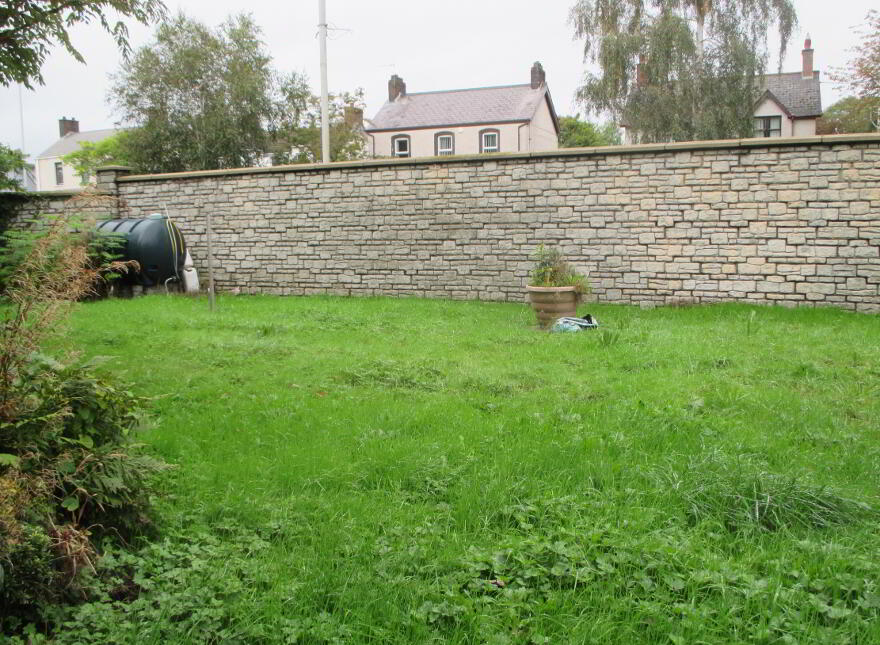 Belfast Road, Carrickfergus, BT38 8BU