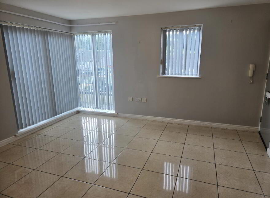 5 Meadowfields Close, Downpatrick, BT30 6GZ