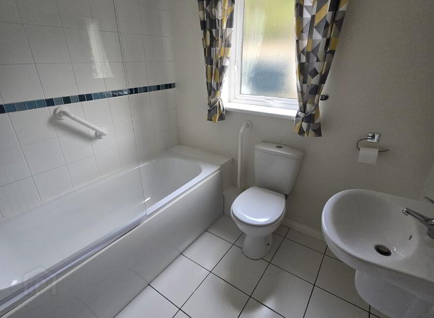 5 Meadowfields Close, Downpatrick, BT30 6GZ