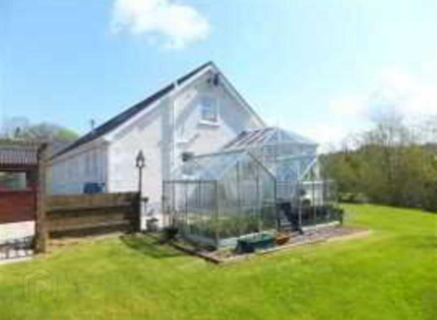 Honeysuckle Lodge, Manoo Road, Drumhoney, Enniskillen, BT93 1AN
