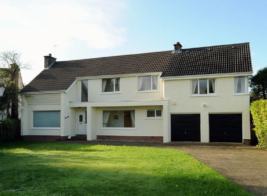 13 Rushfield, Helens Bay, BT19 1JZ photo