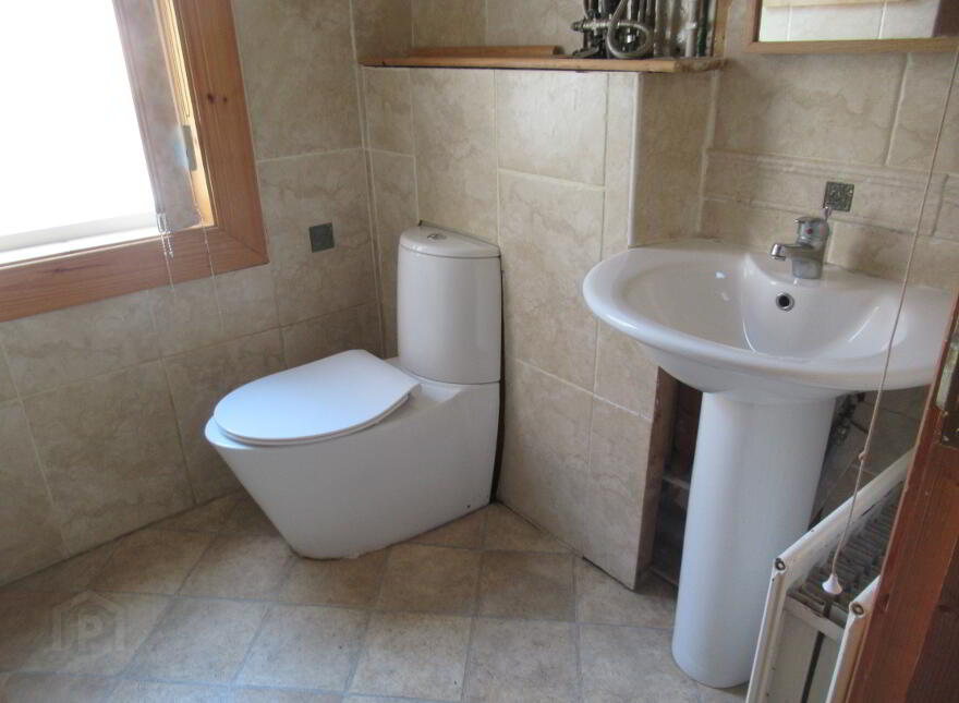 Unit 2, 32 Fitzroy Avenue, Belfast, BT7 1HW