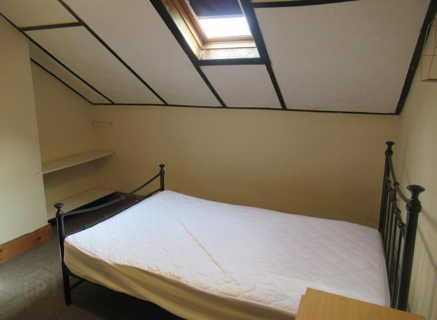 Unit 2, 32 Fitzroy Avenue, Belfast, BT7 1HW