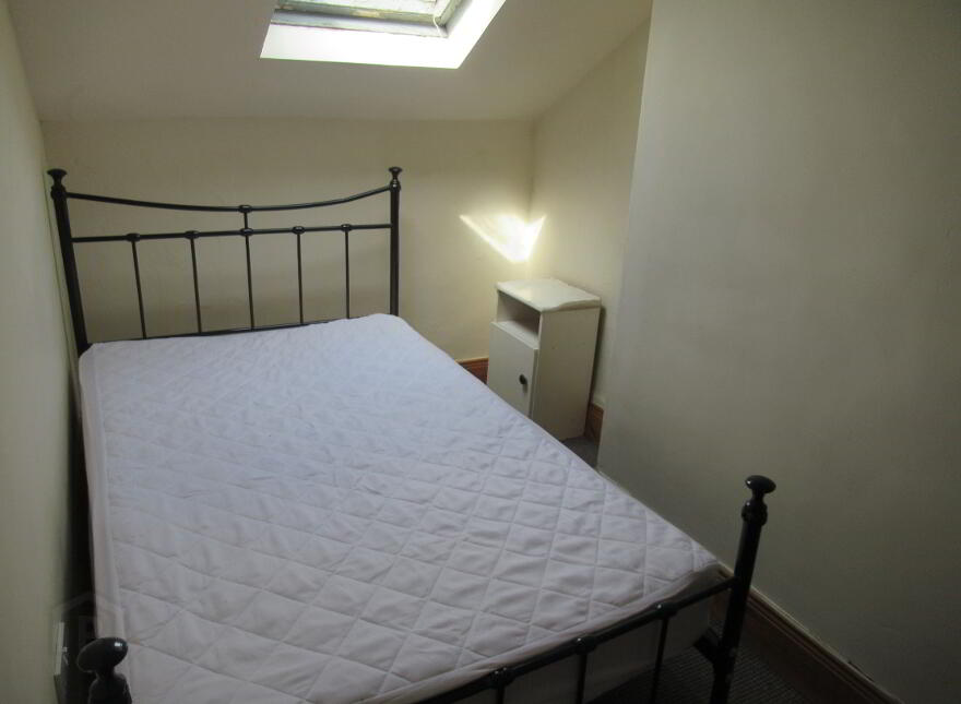 Unit 2, 32 Fitzroy Avenue, Belfast, BT7 1HW