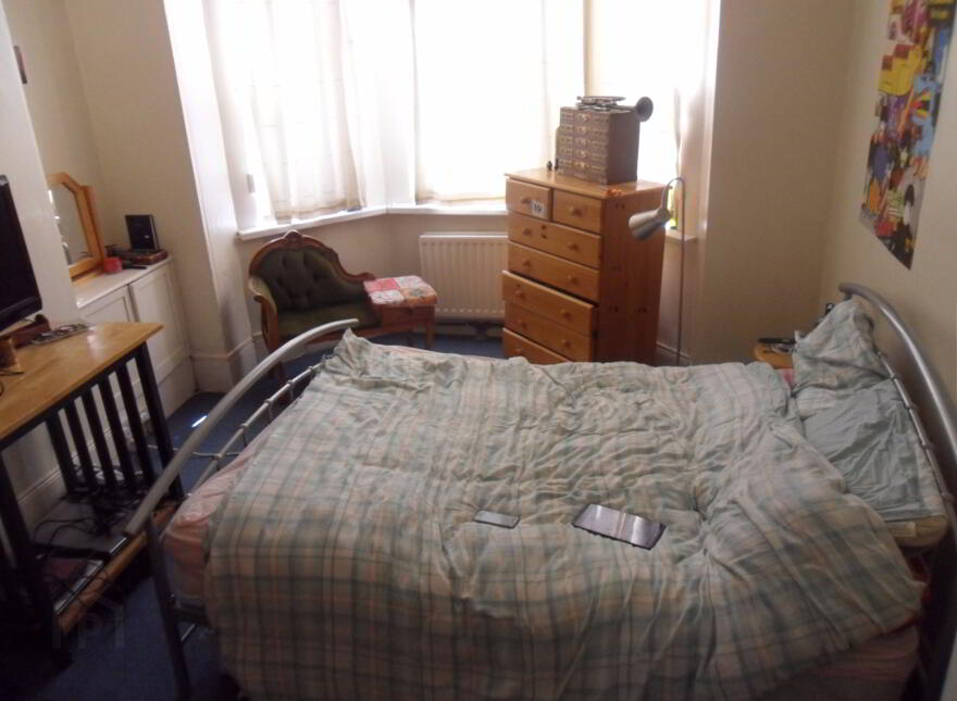 Flat 1, 46 College Park Avenue, Belfast, BT7 1LR