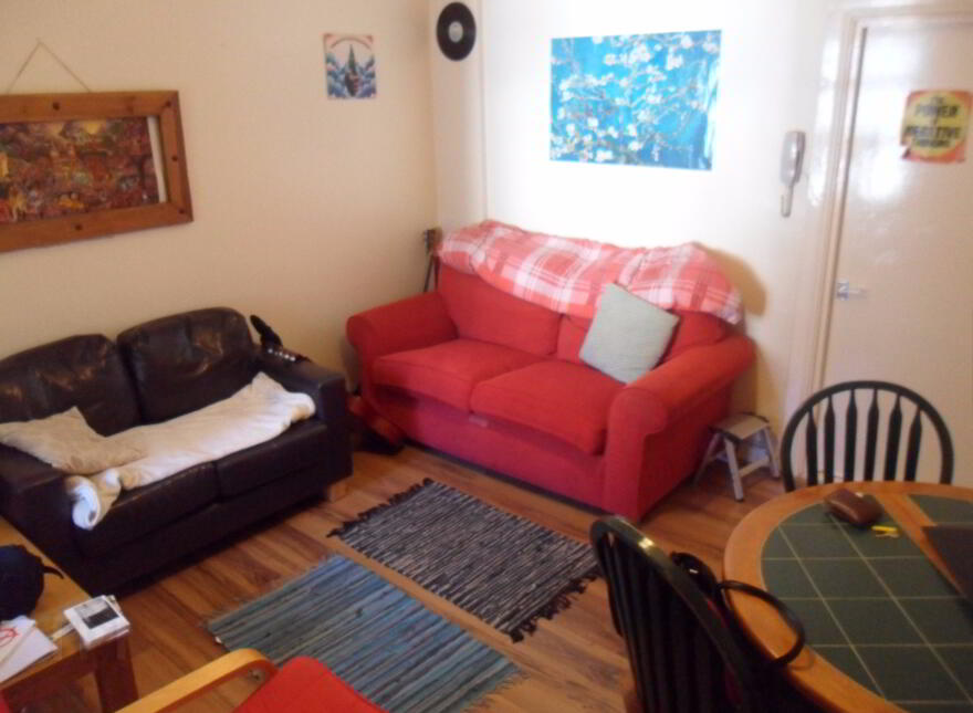 Flat 1, 46 College Park Avenue, Belfast, BT7 1LR