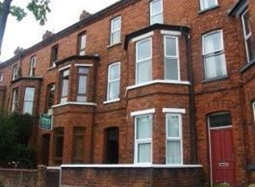 Flat 1, 46 College Park Avenue, Belfast, BT7 1LR