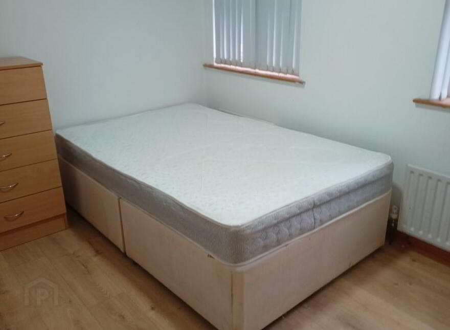 Eglantine Gardens, Belfast, BT9 6EZ