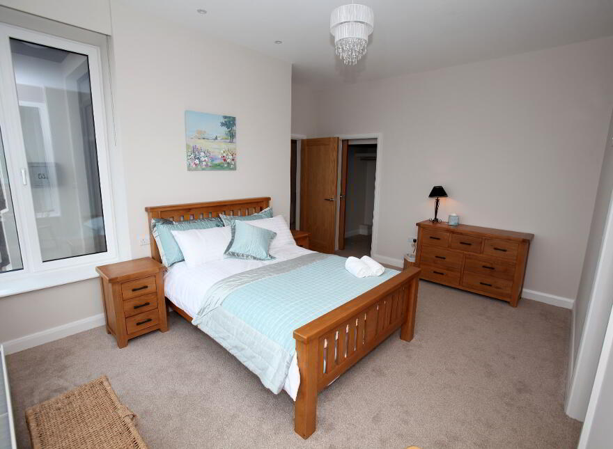 HOLIDAY LET, 6 Station Road, Portstewart, BT55 7DA