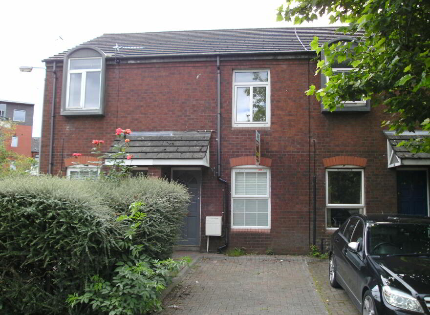 24 Salisbury Court, Belfast, BT7 1DD photo