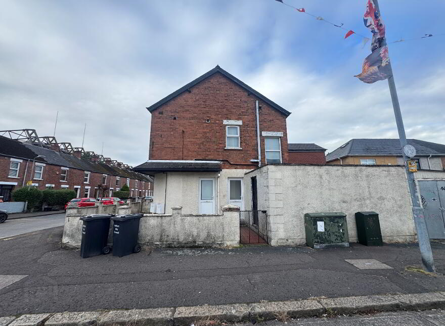 Apt 1, 233 Donegall Avenue, Belfast, BT12 6LU